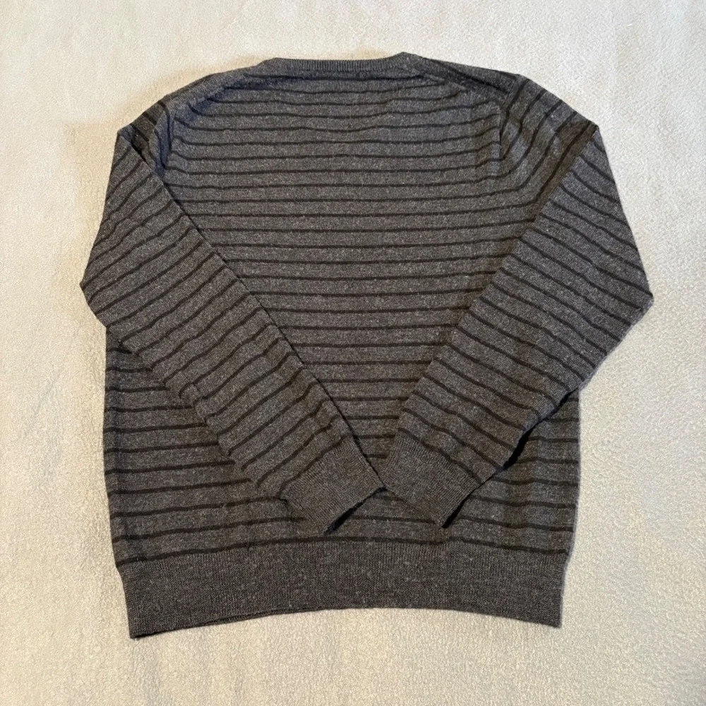 J. Crew Sweater Mens S Gray Striped 100% Merino Wool V-Neck 31474 Y2K